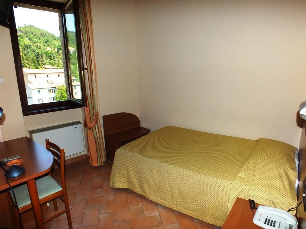 Hotel Santa Chiara Sant'Angelo in Vado Ruang foto