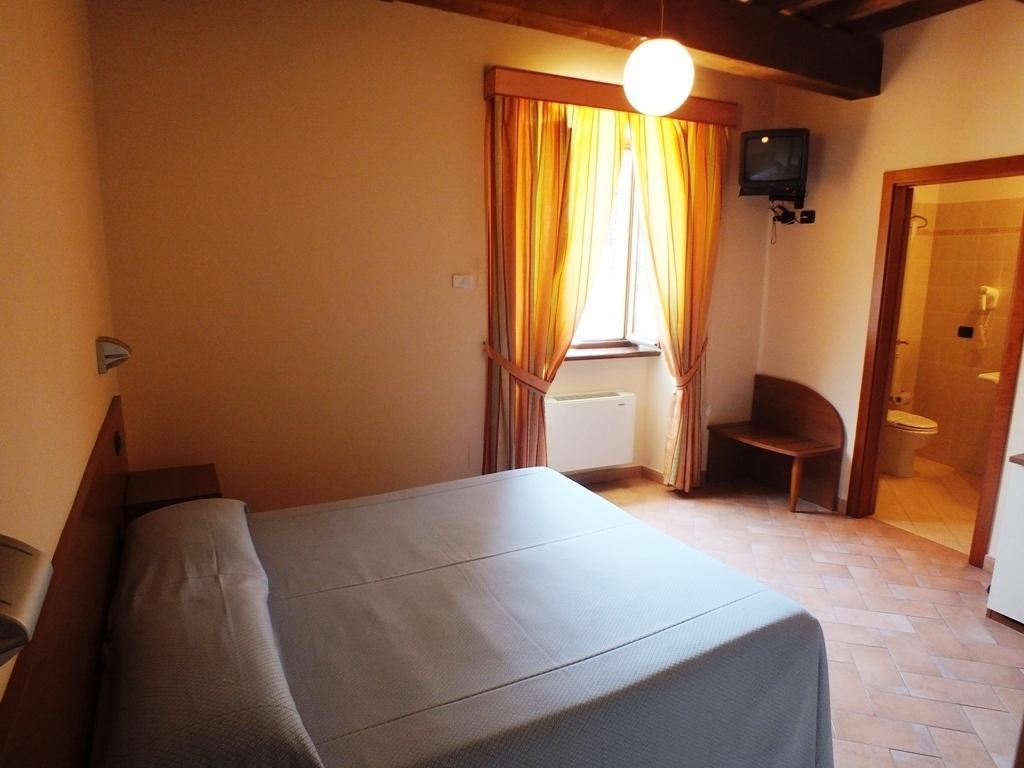 Hotel Santa Chiara Sant'Angelo in Vado Ruang foto